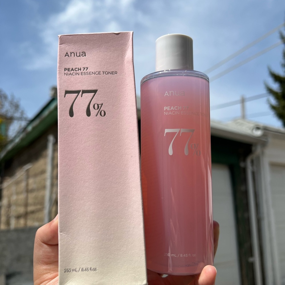 Peach 77 Niacin Essence Toner - Pink